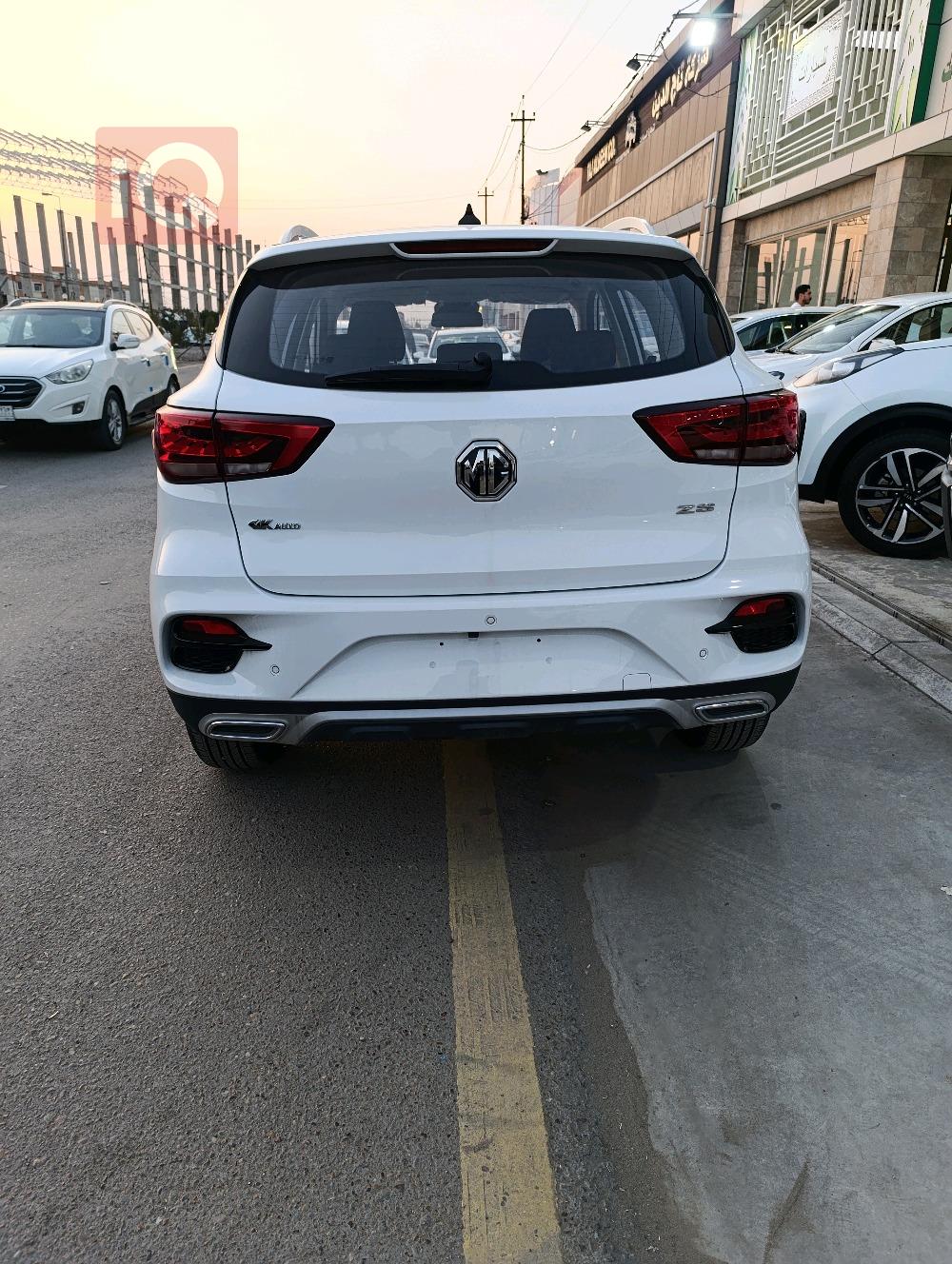 ام جي ZS